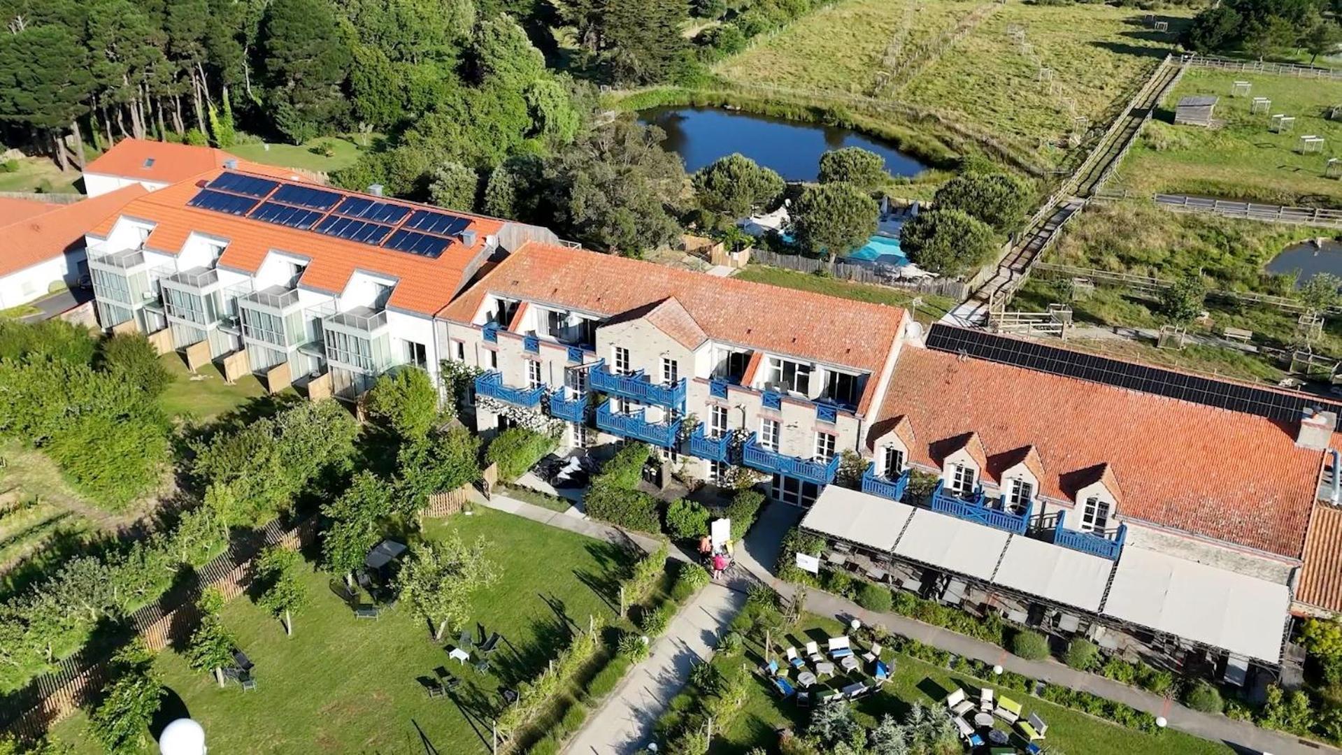 Eco-Domaine La Fontaine - Hotel-Spa - Plage De La Fontaine Aux Bretons Hotel 4*