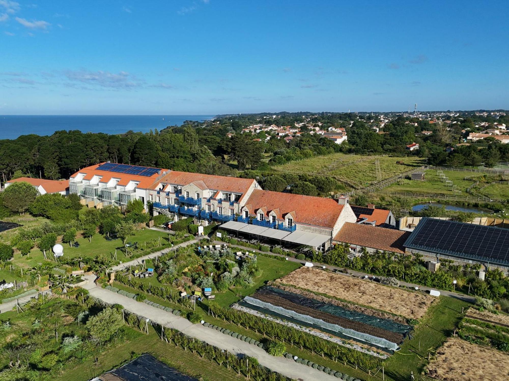Hotel Eco-Domaine La Fontaine - Hotel-Spa - Plage De La Fontaine Aux Bretons 4*